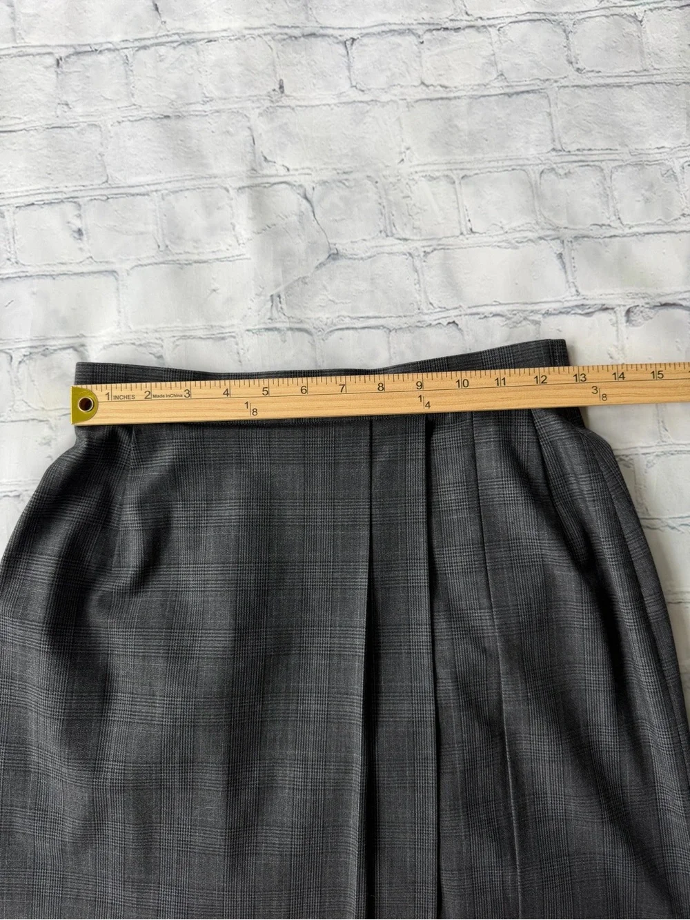 ✅ Uniqlo Gray Pleated Midi Skirt size S waist 26-27 in
